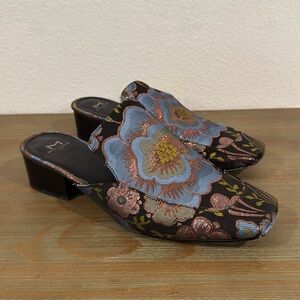 Marc Fisher GORGEOUS blue/copper metallic block heel mules size 9.5